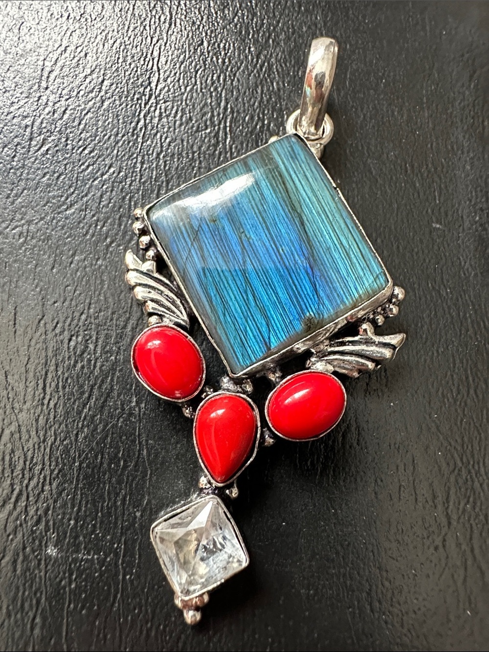 Artisan LABRADORITE Pendant with Blue-Green FLASH Triple Red Coral stones